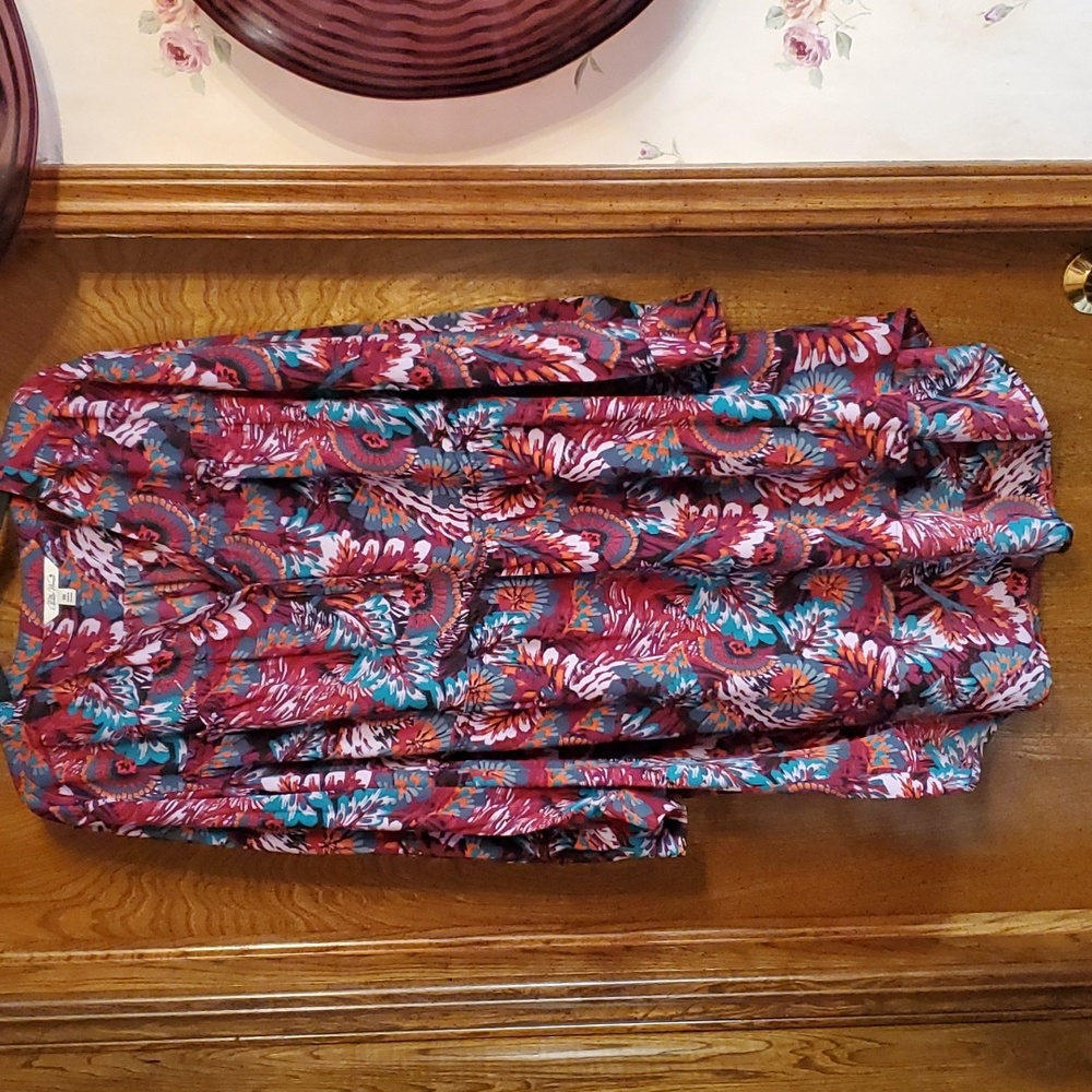 NWT Ruffle Tiered Tunic